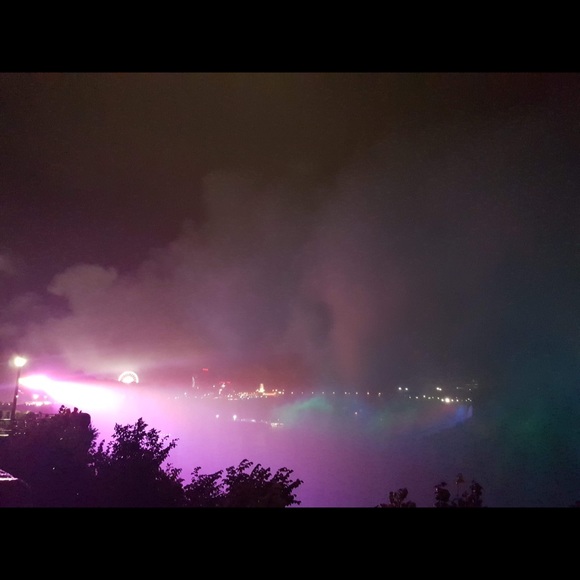 Meet your Posher, Sabrina - Picture 1 of 1